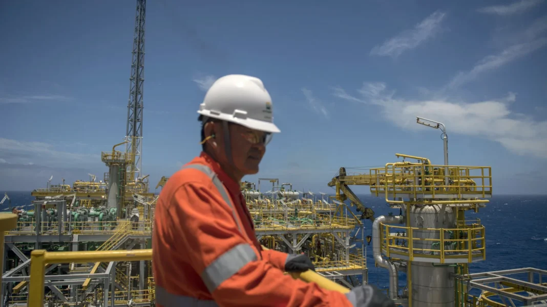 petrobras-assina-contrato-para-ampliacao-de-frota