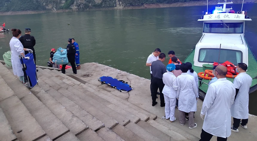 nove-mortos-apos-naufragio-de-quatro-barcos-no-sudoeste-da-china