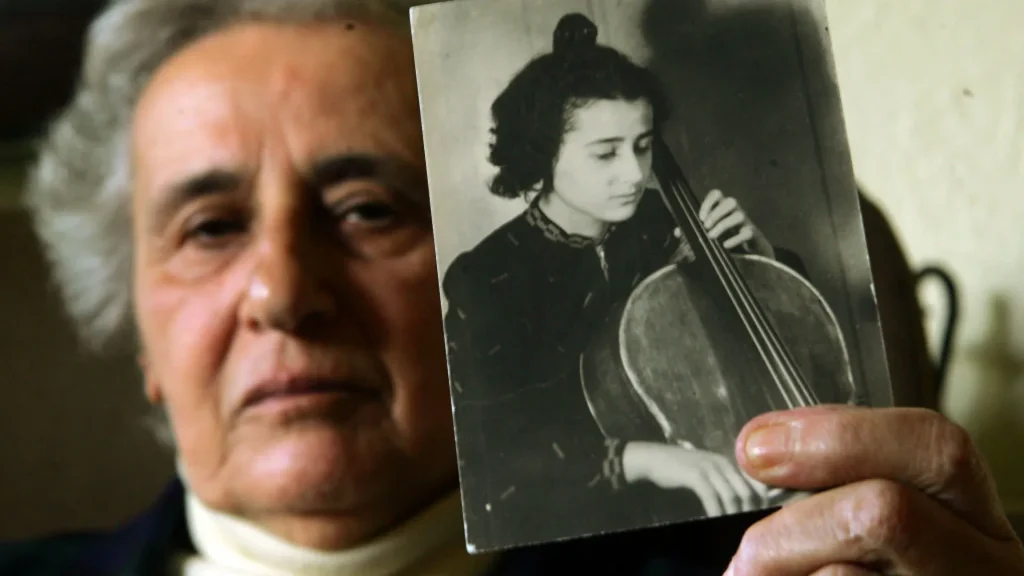 quando-a-musica-salvou-a-vida-de-uma-adolescente-em-um-campo-de-concentracao