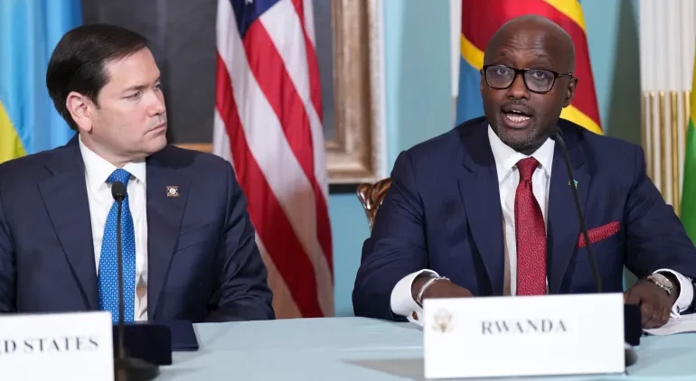 kinshasa-e-kigali-entregam-minuta-de-acordo-de-paz-aos-eua kinshasa-e-kigali-entregam-minuta-de-acordo-de-paz-aos-eua