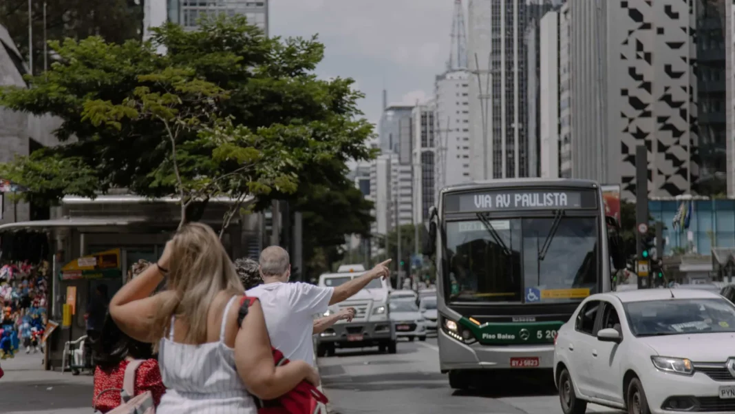 brasil-sobe-cinco-posicoes-no-ranking-do-idh-e-esta-na-84a-colocacao