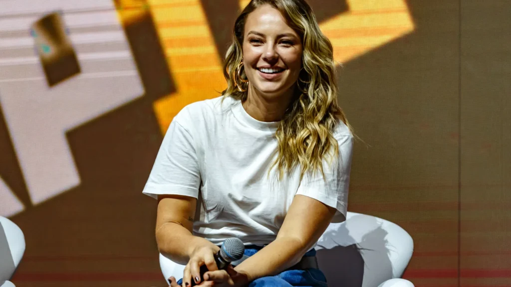 paolla-oliveira-defende-o-aborto-como-um-direito-das-mulheres