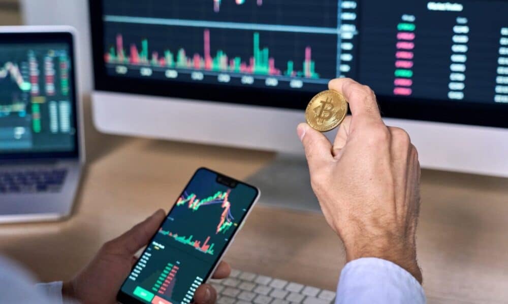 criptomoedas-em-alta:-o-que-saber-antes-de-investir-no-bitcoin-e-outros-ativos-digitais