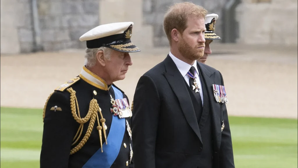 charles-esta-‘irritado’-e-‘frustrado’-com-declaracoes-do-principe-harry