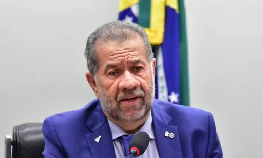 pdt-abandona-base-de-lula-apos-demissao-de-lupi-em-meio-a-escandalo-no-inss