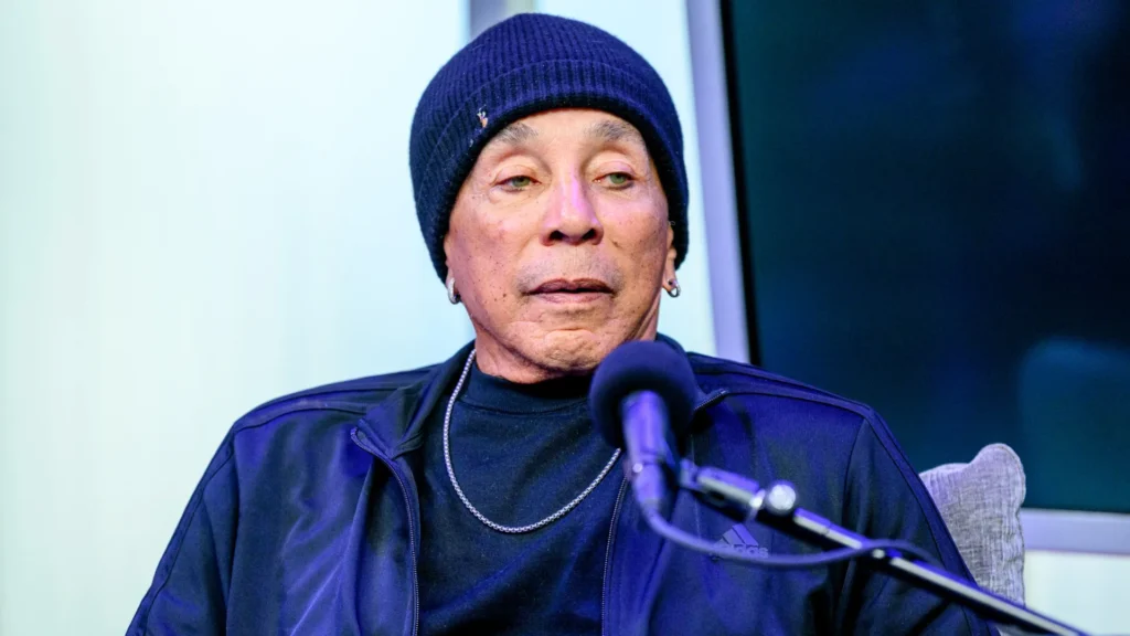 smokey-robinson-e-acusado-de-estupro-por-quatro-ex-funcionarias