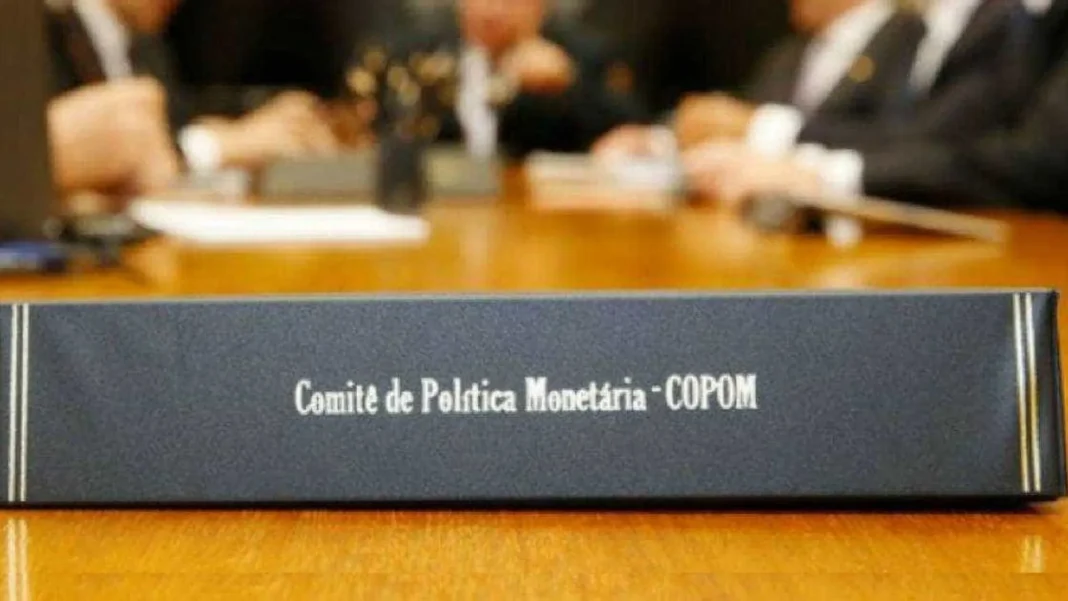 copom-deve-elevar-selic-em-0,5-ponto-na-reuniao-desta-quarta