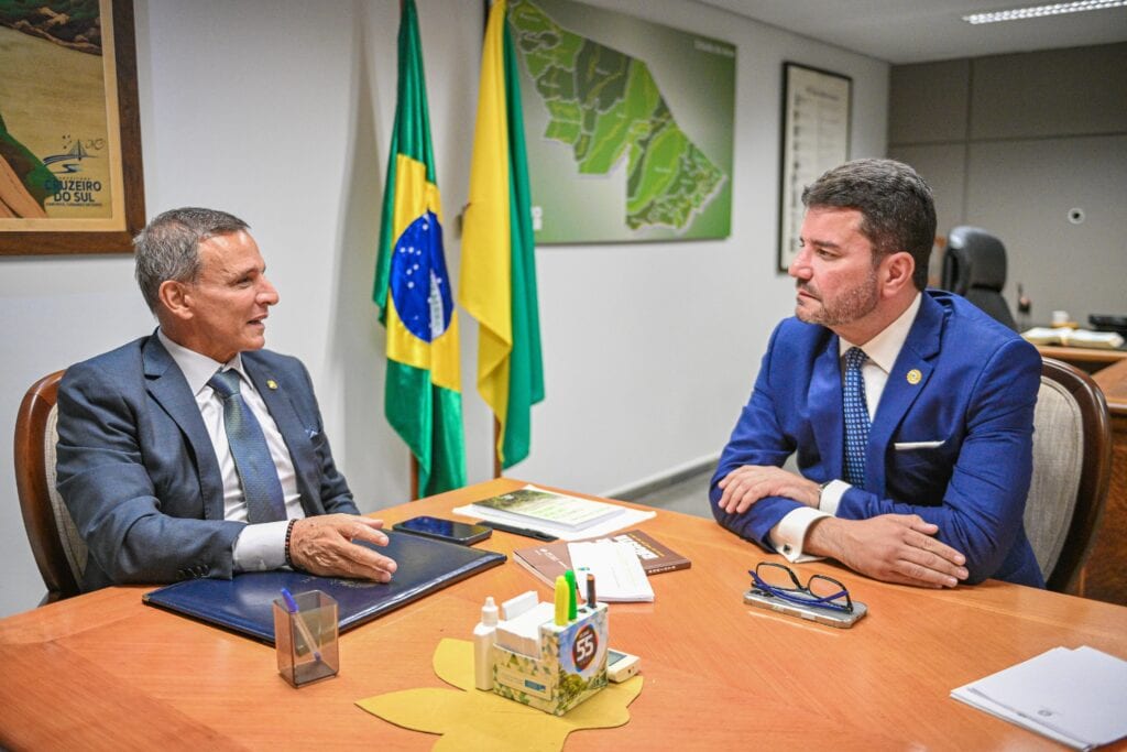 em-brasilia,-gladson-cameli-busca-recursos-para-a-execucao-de-obras-de-infraestrutura-no-acre