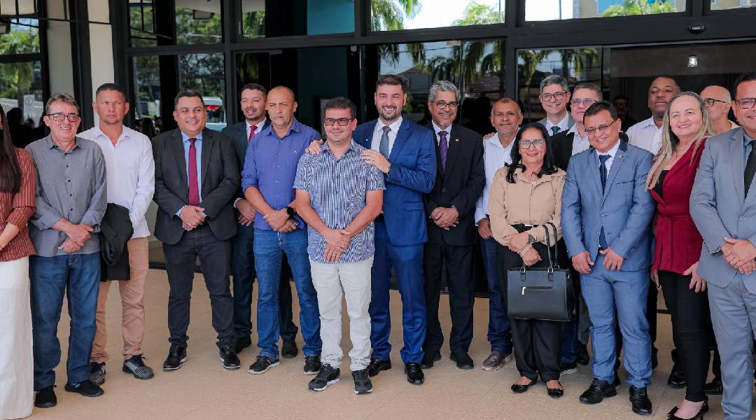 aleac-entrega-para-vereadores-do-interior-o-centro-de-apoio-as-camaras-legislativas-do-acre