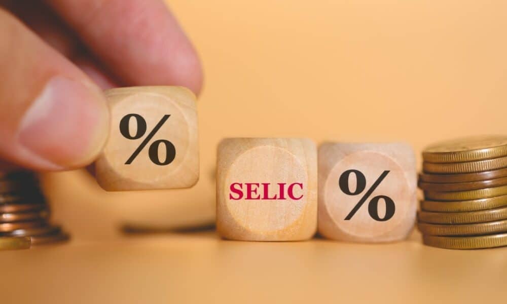 copom-eleva-selic-a-14,75%-e-pressiona-economia-com-maior-taxa-em-19-anos