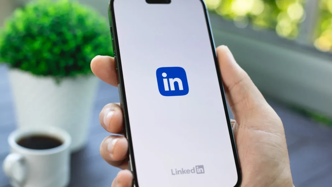 linkedin-lanca-busca-por-vagas-com-ia-que-entende-o-“emprego-dos-sonhos”