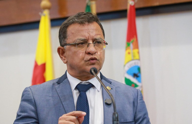 luiz-gonzaga-cobra-reconstrucao-da-br-364-e-defende-uniao-da-bancada-acreana