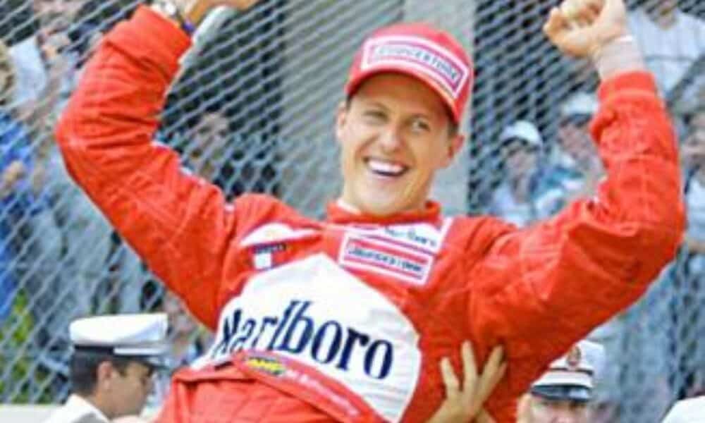 michael-schumacher-emociona-ao-participar-de-casamento-em-maiorca-apos-11-anos-de-reclusao