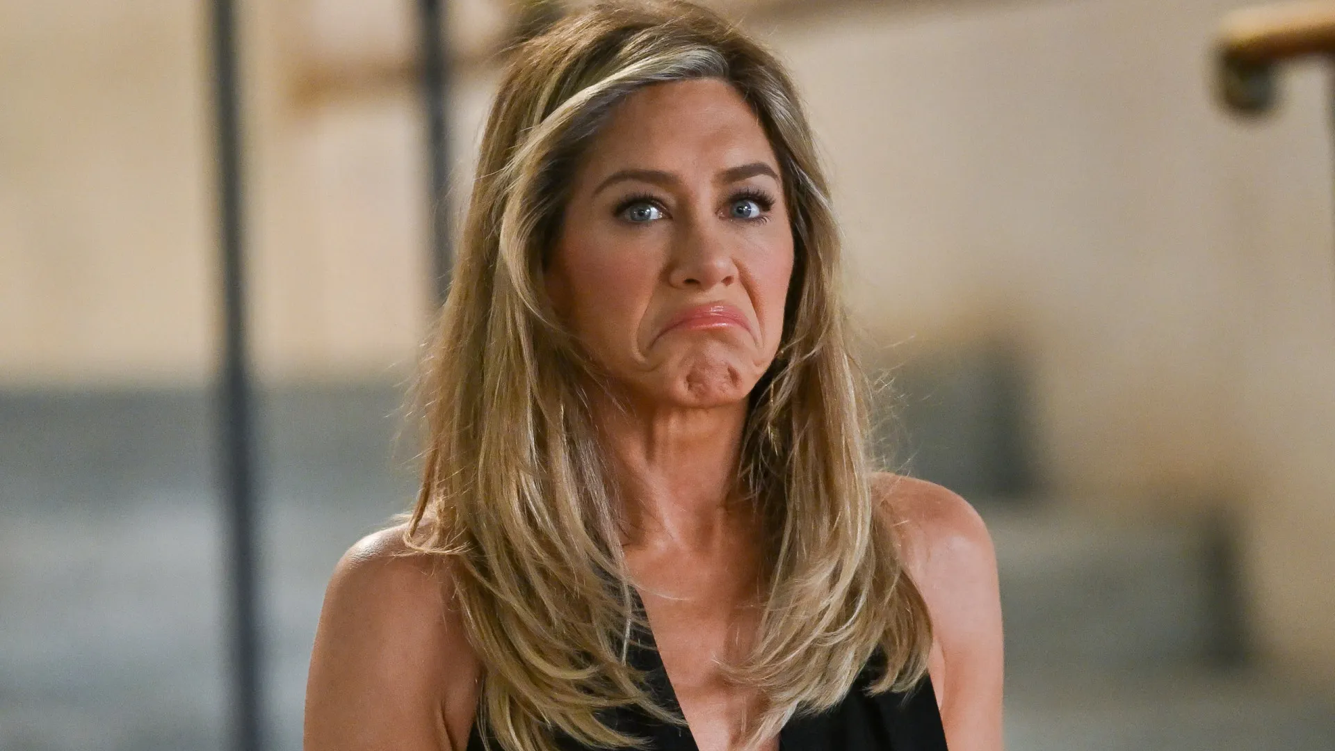 homem-que-invadiu-casa-de-jennifer-aniston-chega-seminu-a-tribunal