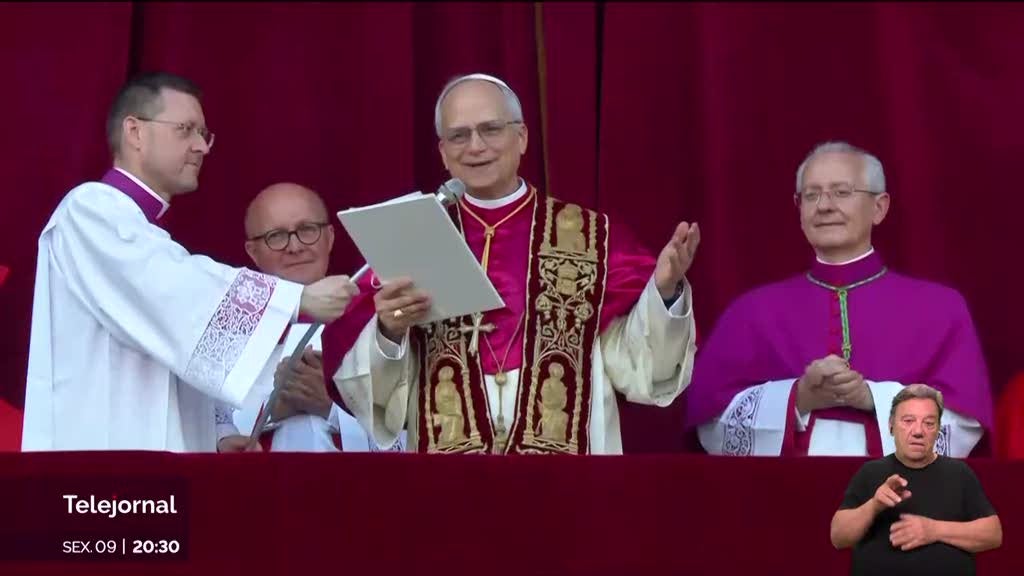 papa-leao-xiv-celebra-primeira-missa-para-colegio-cardinalicio papa-leao-xiv-celebra-primeira-missa-para-colegio-cardinalicio