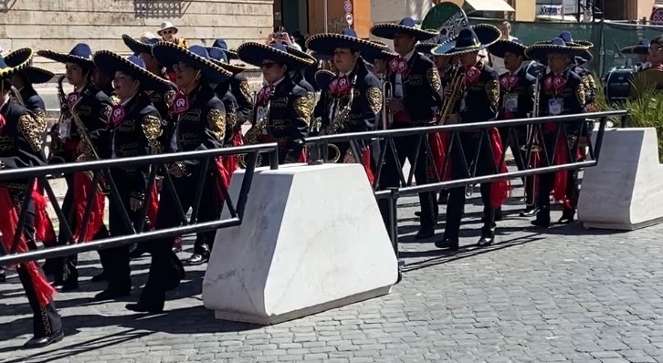 praca-de-sao-pedro-recebe-bandas-de-todo-o-mundo-para-o-jubileu praca-de-sao-pedro-recebe-bandas-de-todo-o-mundo-para-o-jubileu