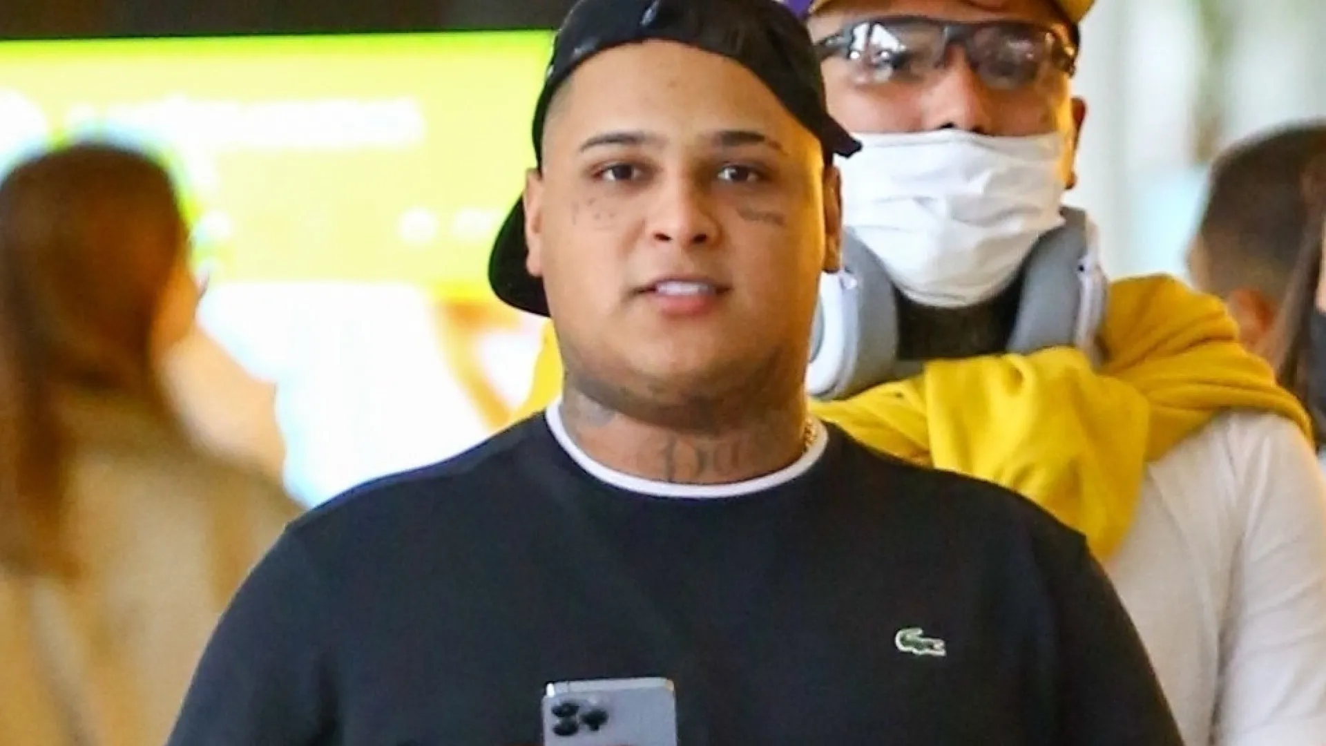 ‘cavalinho-de-pau’:-mc-ryan-e-detido-por-depredar-estadio-em-piracicaba
