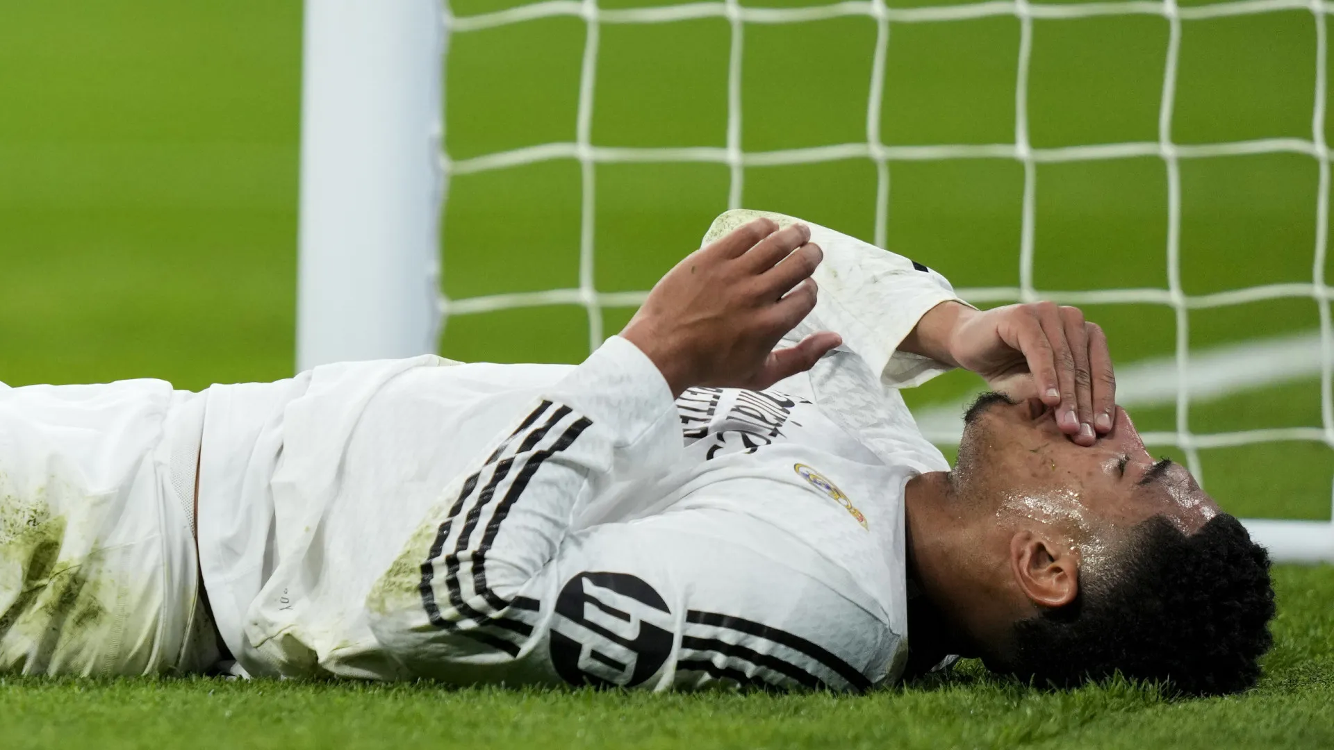 bellingham-sera-operado-e-faz-‘soar-alerta’-no-real-madrid