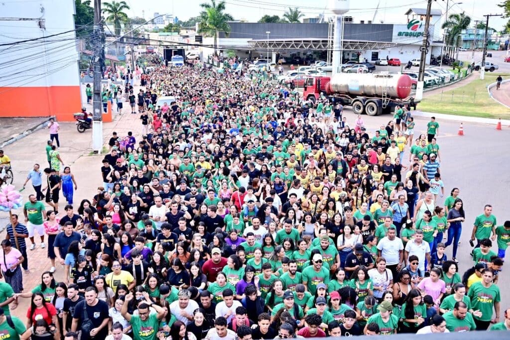 mais-de-20-mil-pessoas-participam-da-marcha-para-jesus-em-rio-branco,-diz-organizacao