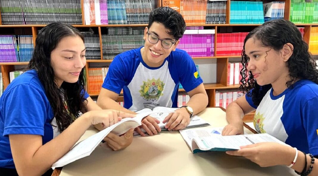 mec-divulga-calendario-do-enem-e-10-mil-estudantes-da-rede-publica-do-acre-devem participar