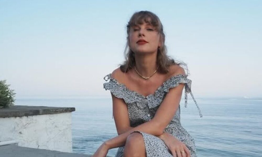 taylor-swift-e-travis-kelce-desmentem-rumores-de-separacao-com-jantar-em-filadelfia