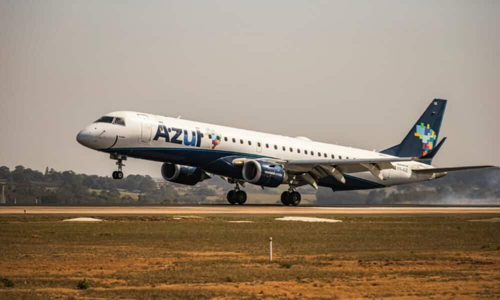 prejuizo-da-azul-(azul4)-dispara-460,4%-no-1t25,-atingindo-r$-1,8-bilhao