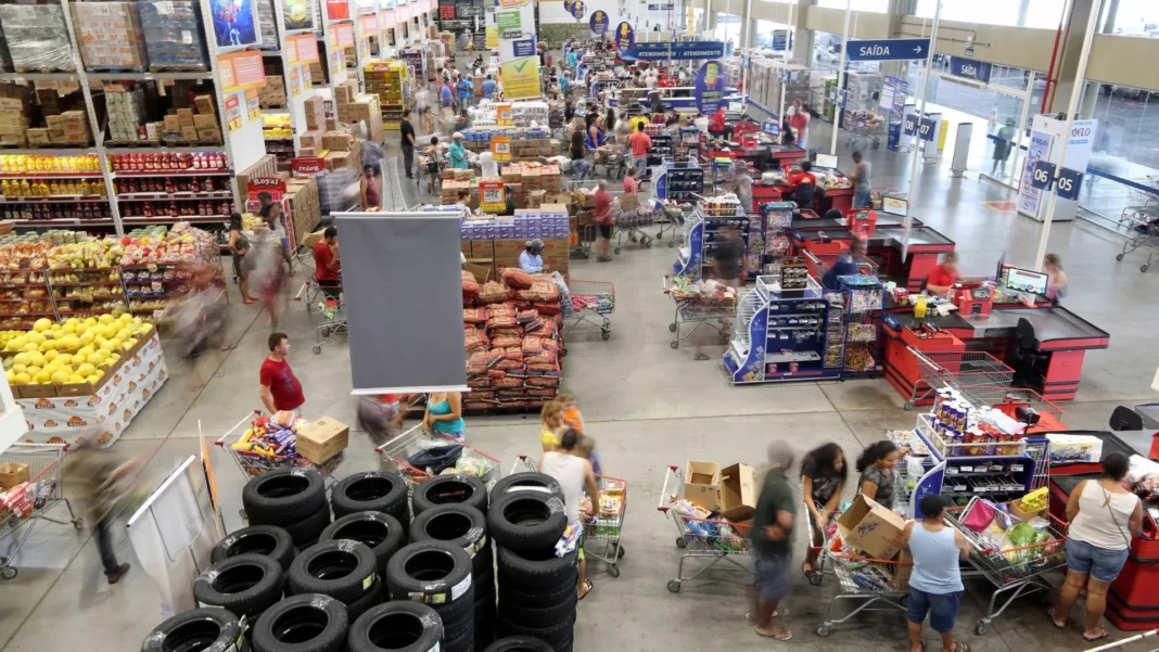 guerra-comercial-vai-aliviar-inflacao-no-brasil,-avalia-economistas-consultados-pelo-bc