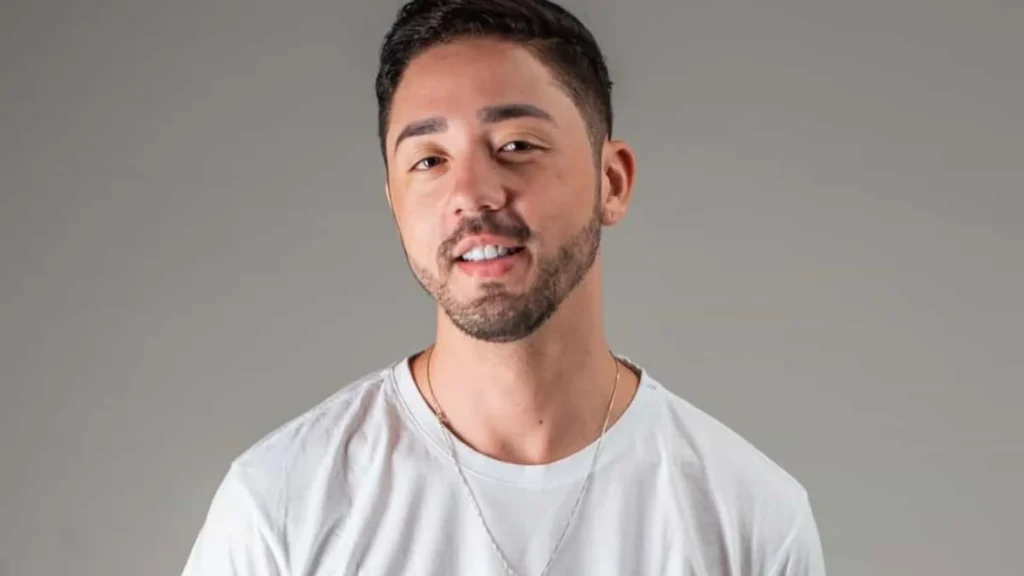 rico-melquiades-critica-diferenca-de-tratamento-entre-ele-e-virginia-na-cpi-das-bets