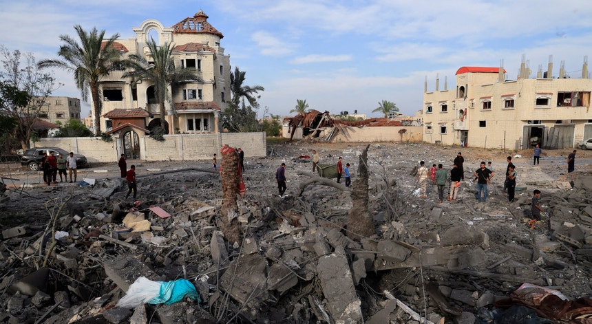 dezenas-de-mortos-em-bombardeamentos.-hospitais-em-gaza-na-mira-de-israel dezenas-de-mortos-em-bombardeamentos.-hospitais-em-gaza-na-mira-de-israel