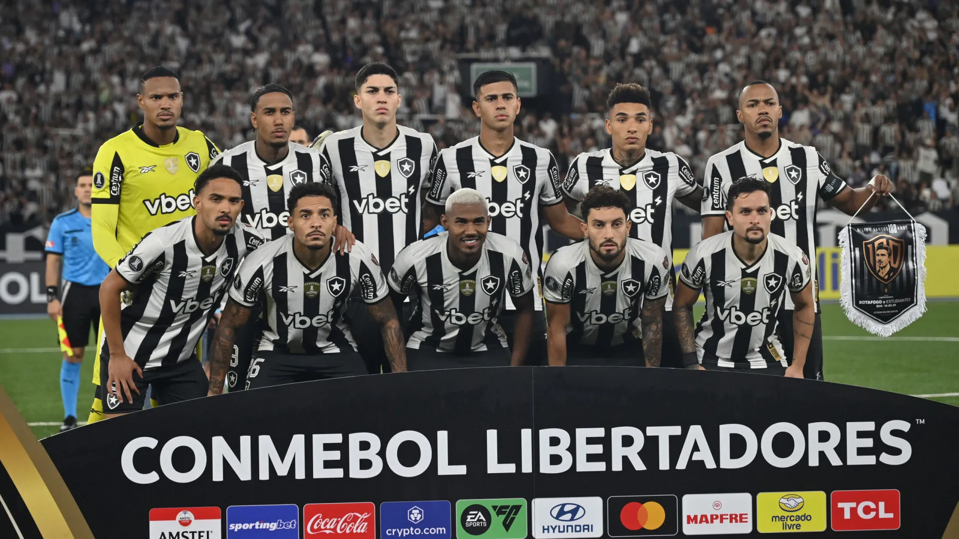 botafogo-leva-susto,-mas-vence-com-golaco-no-fim-e-segue-vivo-na-libertadores