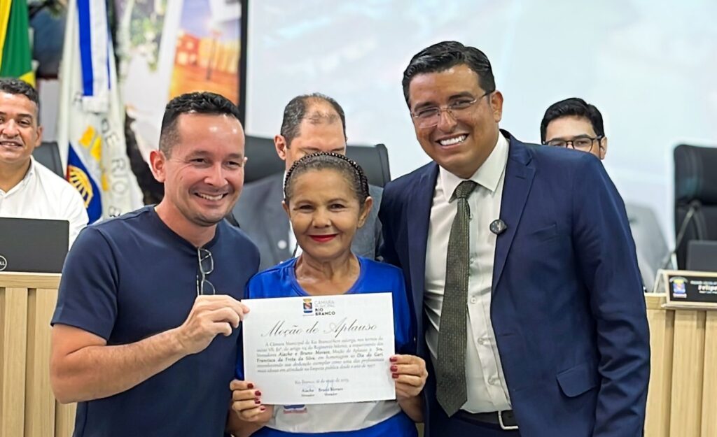 vereador-augusto-aiache-promove-sessao-solene-em-homenagem-a-garis-e-margaridas