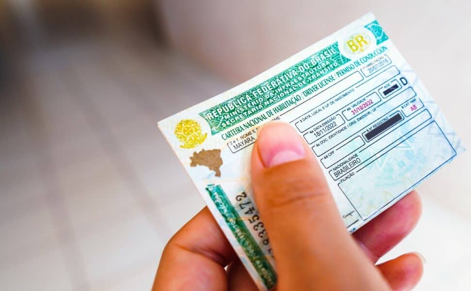suspensao-da-cnh-por-dividas:-como-o-serasa-e-spc-podem-afetar-motoristas