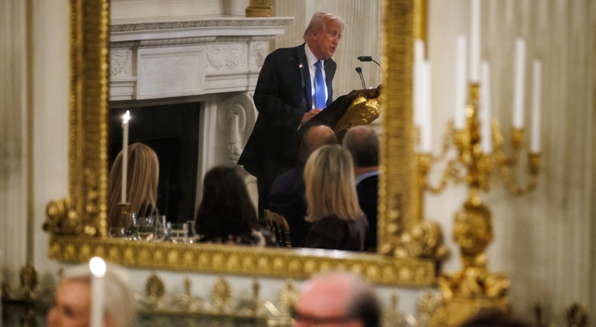 trump-afirma-que-cancro-de-biden-foi-diagnosticado-ha-muito-tempo trump-afirma-que-cancro-de-biden-foi-diagnosticado-ha-muito-tempo