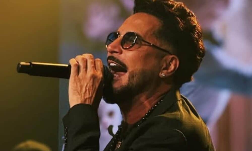 latino-expoe-conflito-com-filho:-jovem-nega-agressoes-e-acusa-cantor