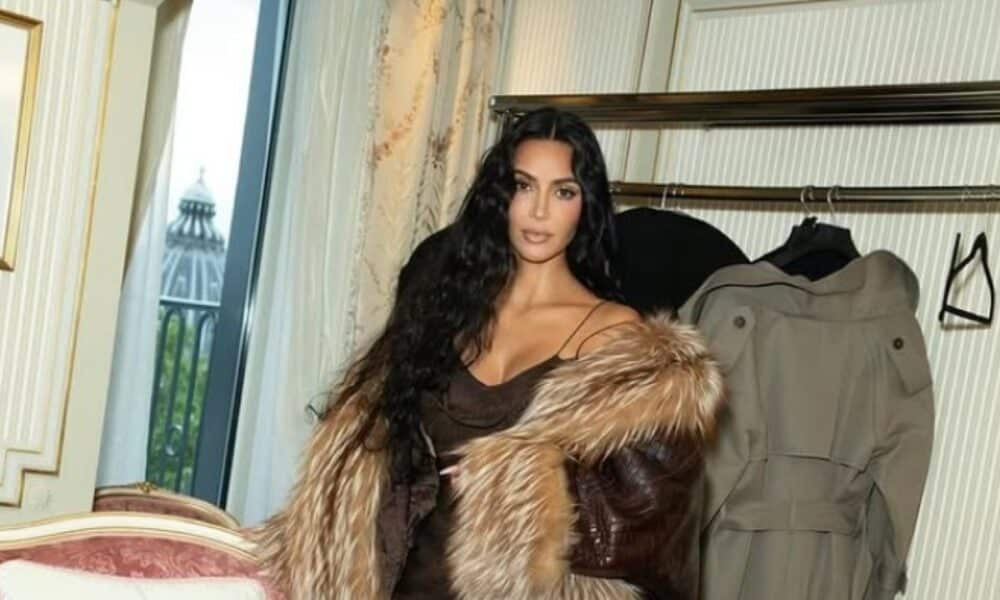 kim-kardashian-conclui-curso-de-direito-apos-seis-anos-em-programa-alternativo