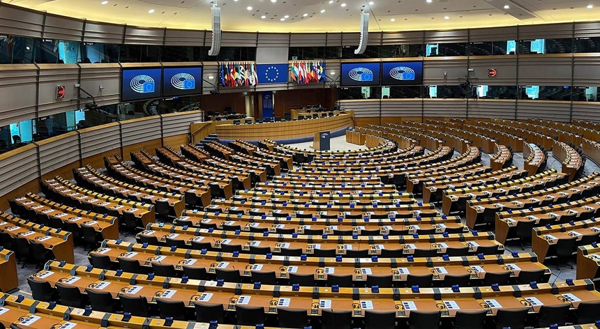 europa-agrava-direitos-aduaneiros-sobre-produtos-agricolas-russos-e-bielorrussos europa-agrava-direitos-aduaneiros-sobre-produtos-agricolas-russos-e-bielorrussos