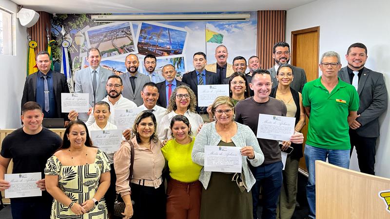 por-indicacao-de-aiache,-camara-de-rio-branco-homenageia-profissionais-de-enfermagem