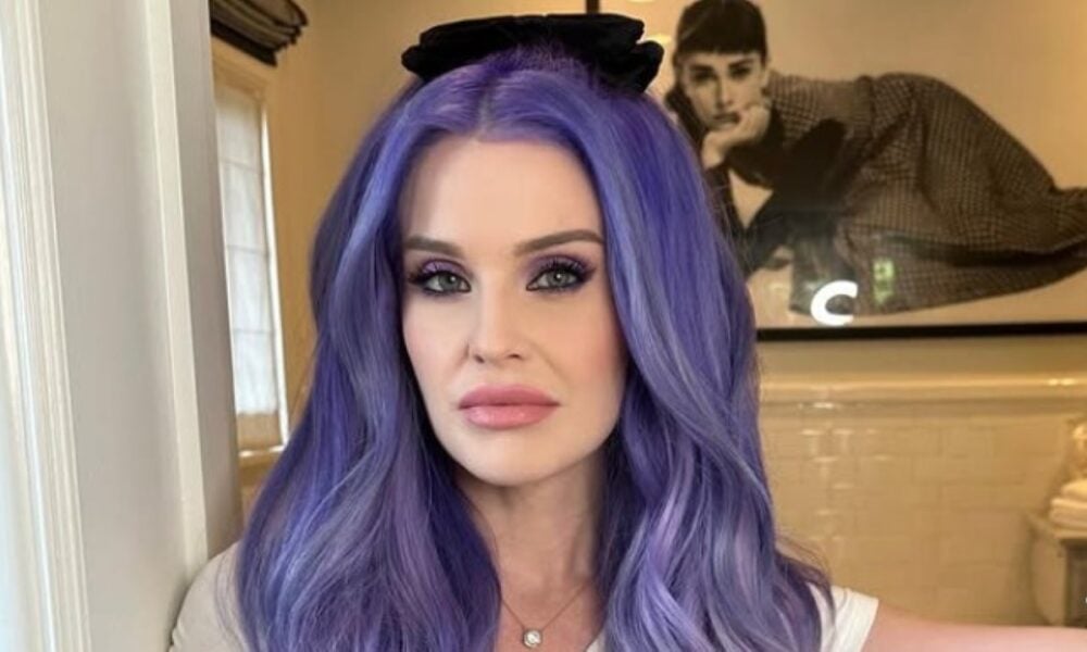 filha-de-ozzy-osbourne,-kelly-exibe-visual-renovado-e-impressiona-fas