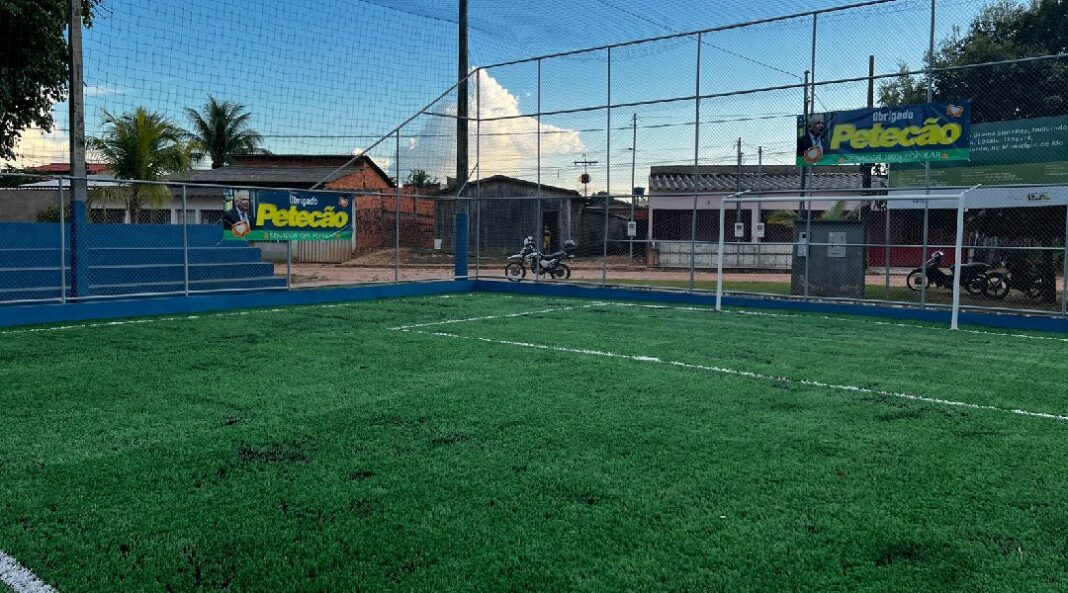 bocalom-cancela-inauguracao-de-quadra-viabilizada-por-petecao-e-gera-revolta-em-comunidade