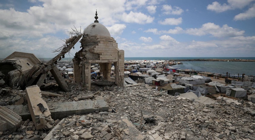 nova-vaga-de-ataques-israelitas-na-faixa-de-gaza-atinge-casas-e-hospital nova-vaga-de-ataques-israelitas-na-faixa-de-gaza-atinge-casas-e-hospital