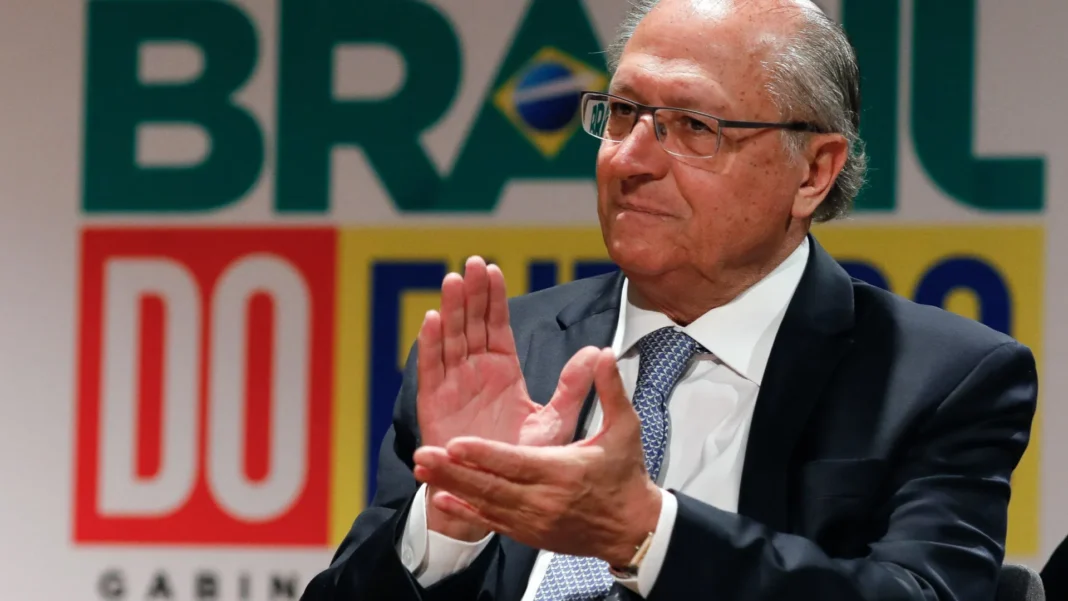alckmin-diz-que-haddad-tera-apoio-integral-do-governo-para-meta-fiscal alckmin-diz-que-haddad-tera-apoio-integral-do-governo-para-meta-fiscal
