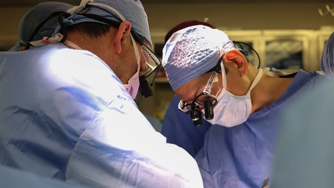 medicos-dos-eua-fazem-o-1o-transplante-de-bexiga-humana-com-sucesso