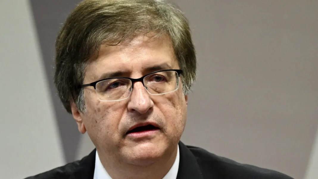 gonet-adota-novo-estilo-em-depoimento-apos-ser-alvo-de-criticas-no-stf gonet-adota-novo-estilo-em-depoimento-apos-ser-alvo-de-criticas-no-stf