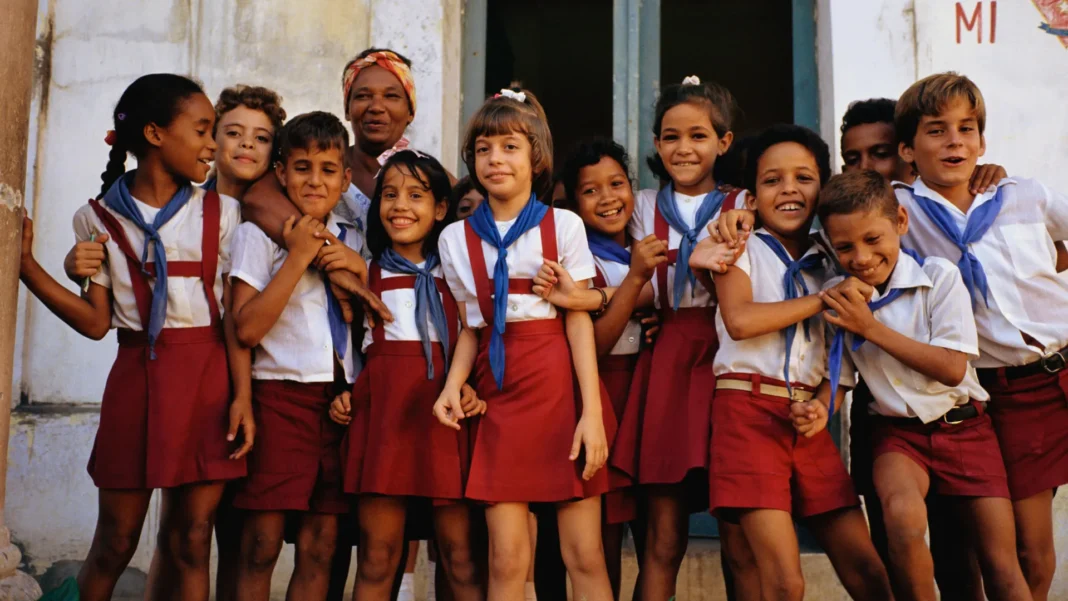 paises-que-mais-(e-menos)-gastam-em-educacao paises-que-mais-(e-menos)-gastam-em-educacao