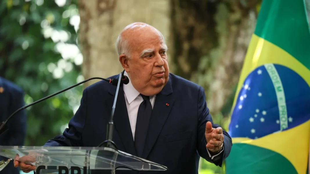 morre,-aos-90-anos,-o-embaixador-marcos-azambuja morre,-aos-90-anos,-o-embaixador-marcos-azambuja