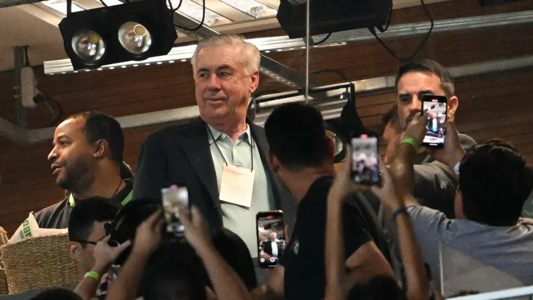 ancelotti-ganha-presentes-nos-estadios-e-ve-gols-de-quem-nao-foi-convocado ancelotti-ganha-presentes-nos-estadios-e-ve-gols-de-quem-nao-foi-convocado