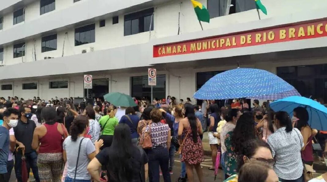 greve-da-educacao-em-rio-branco-completa-14-dias-com-cerca-de-80-escolas-paralisadas