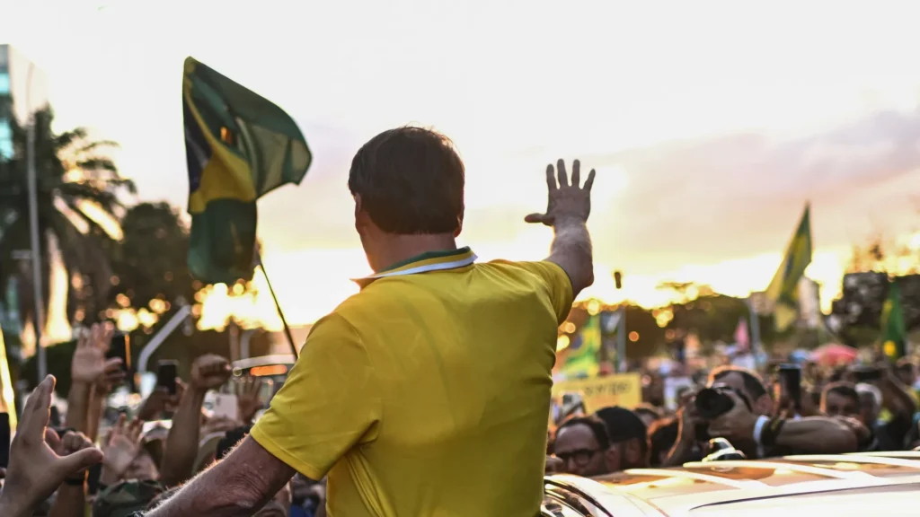 ex-chefe-do-exercito-diz-que-bolsonaro-cogitou-impedir-posse-de-lula