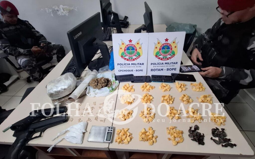 pm-prende-monitorado-com-drogas-e-simulacros-de-armas-de-fogo-na-parte-alta-de-rio-branco