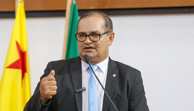 deputado-tanizio-sa-e-internado-no-ps-apos-passar-mal-e-realizara-cateterismo-nesta-sexta-feira